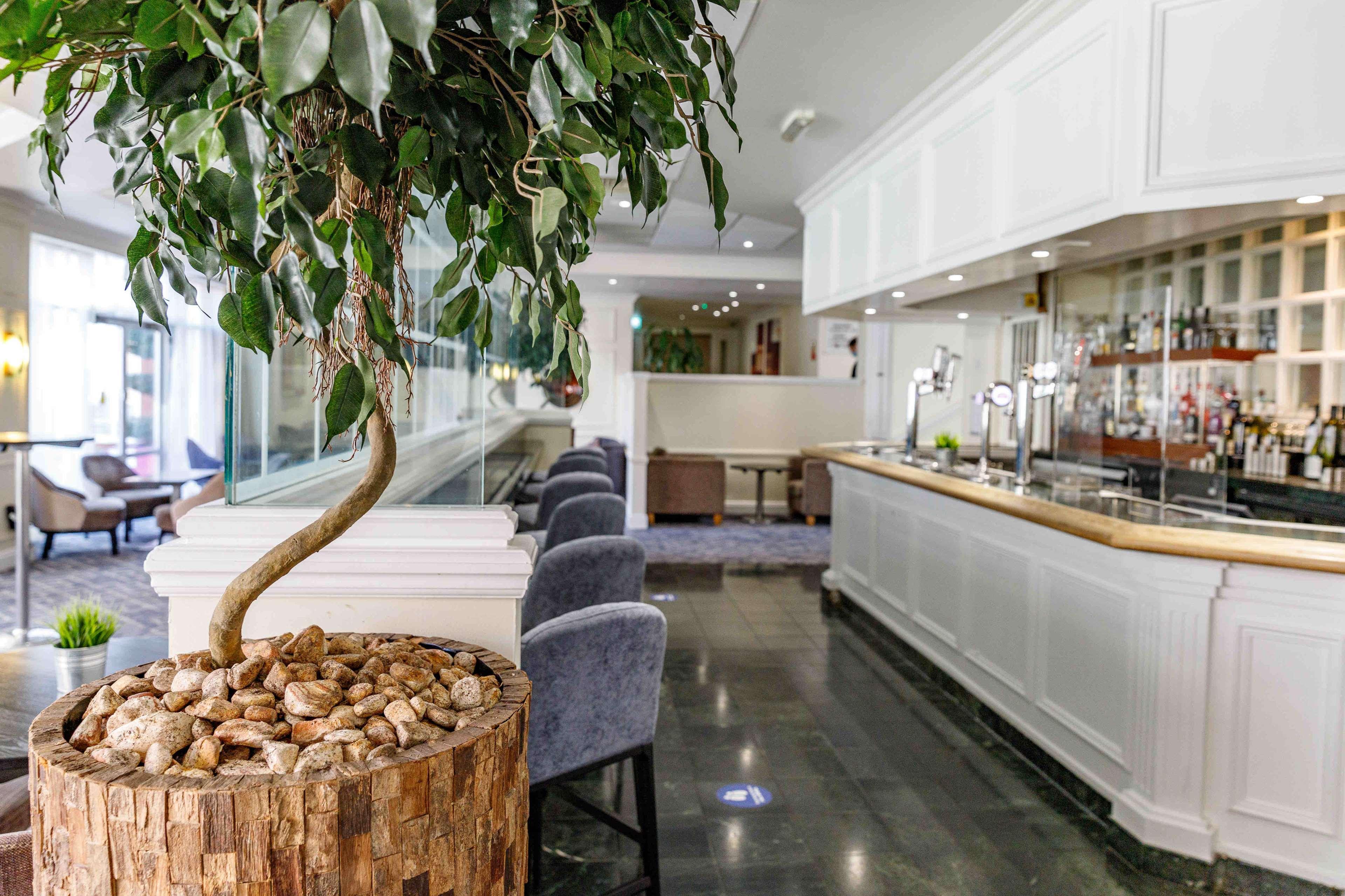 Hilton Northampton Hotel Bagian luar foto
