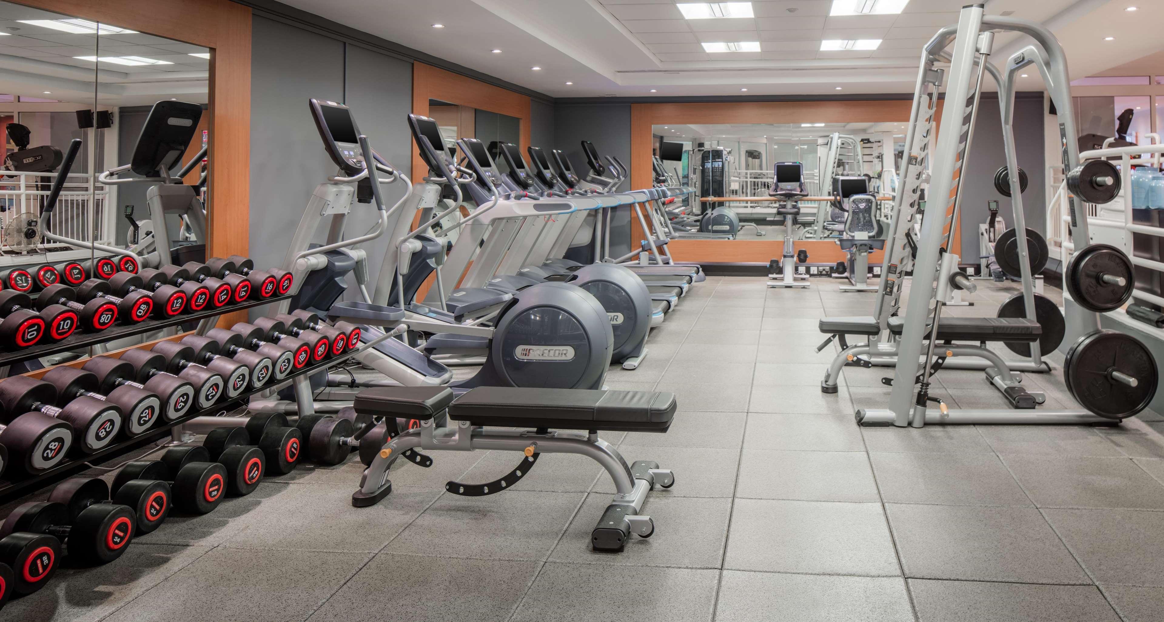 Hilton Northampton Hotel Bagian luar foto