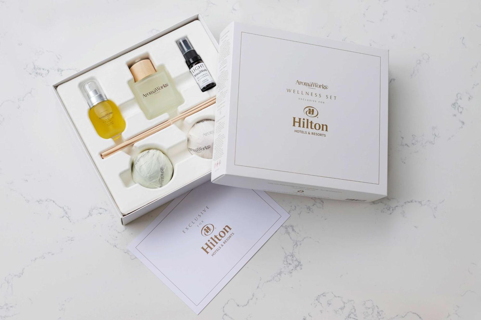 Hilton Northampton Hotel Bagian luar foto