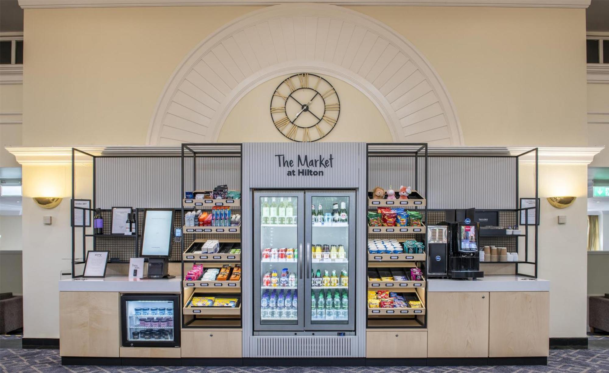 Hilton Northampton Hotel Bagian luar foto